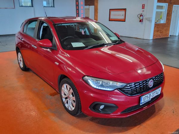 Fiat Tipo MPV, Diesel, 2017, Red