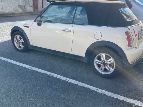 Mini One Convertible, Petrol, 2007, White