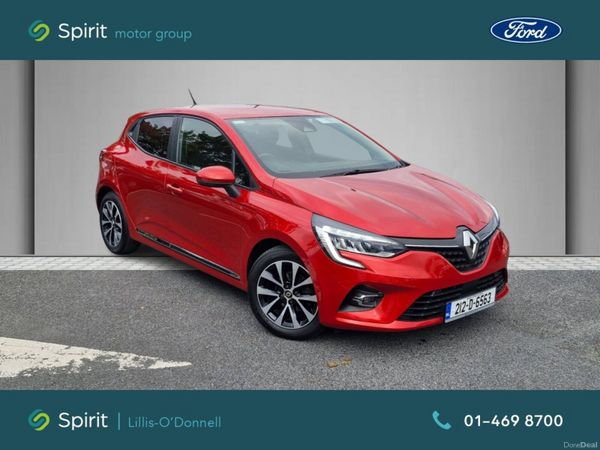 Renault Clio Hatchback, Petrol, 2021, Red