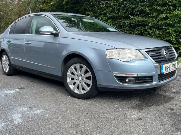 Volkswagen Passat Saloon, Diesel, 2009, Blue