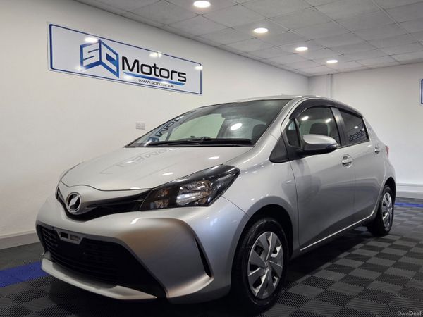 Toyota Vitz Hatchback, Petrol, 2017, Silver