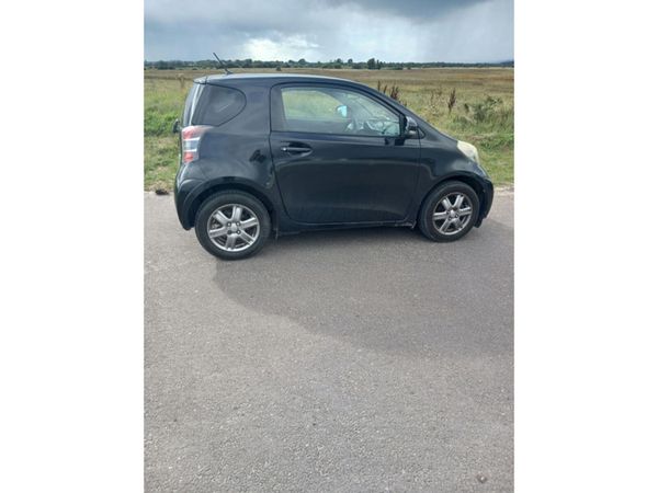 Toyota iQ Hatchback, Petrol, 2010, Black