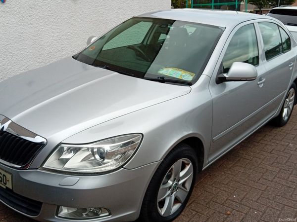 Skoda Octavia Hatchback, Diesel, 2012, Silver