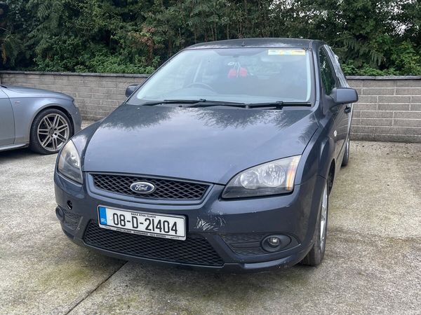 Ford Focus Hatchback, Petrol, 2008, Grey