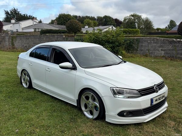 Volkswagen Jetta Saloon, Diesel, 2014, White