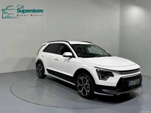 Kia Niro SUV, Petrol Hybrid, 2024, White