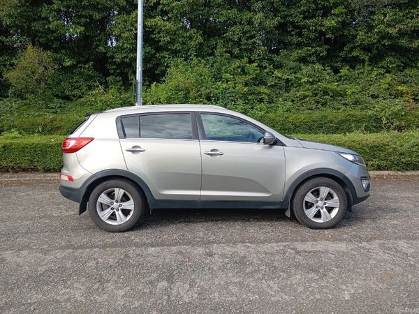 Kia Sportage SUV, Diesel, 2012, Silver