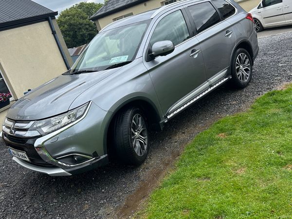 Mitsubishi Outlander SUV, Diesel, 2018, Grey