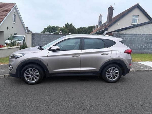 Hyundai Tucson SUV, Diesel, 2016, White