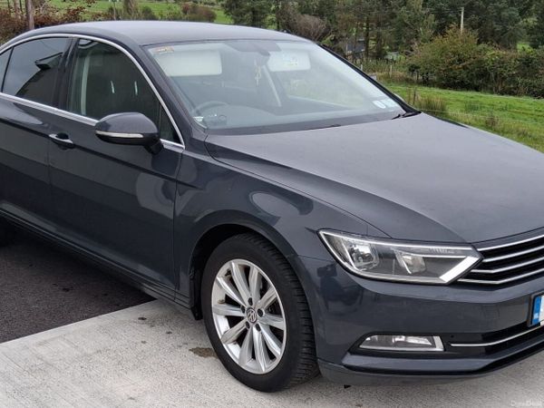 Volkswagen Passat Saloon, Diesel, 2017, Grey