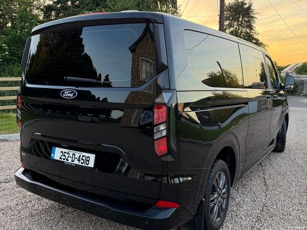 Ford Tourneo Custom MPV, Petrol Plug-in Hybrid, 2025, Black