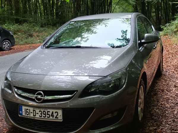 Opel Astra Saloon, Diesel, 2016, Grey