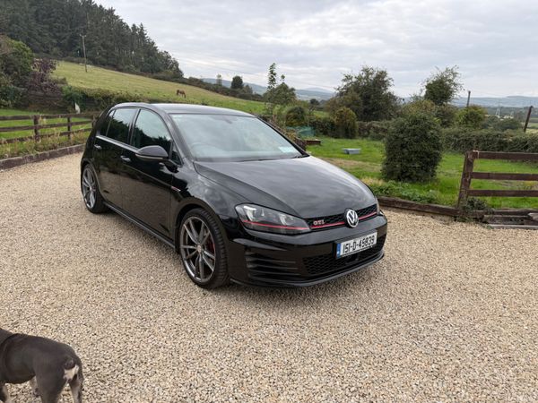 Volkswagen Golf Hatchback, Petrol, 2015, Black