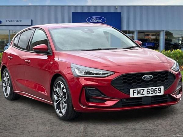 Ford Focus Hatchback, Petrol, 2024, Red