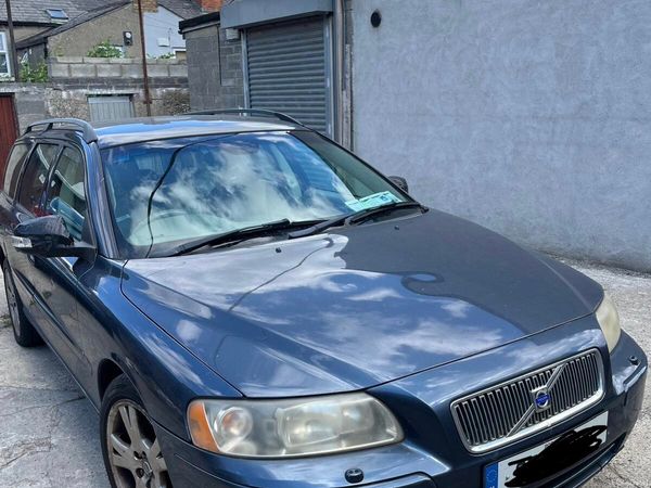 Volvo V70 Estate, Petrol, 2007, Blue