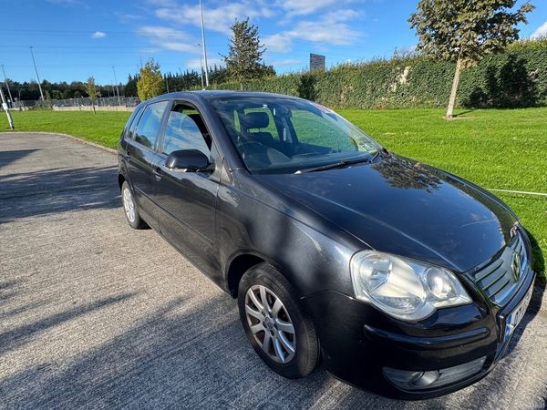 Volkswagen Polo Hatchback, Petrol, 2007, Black
