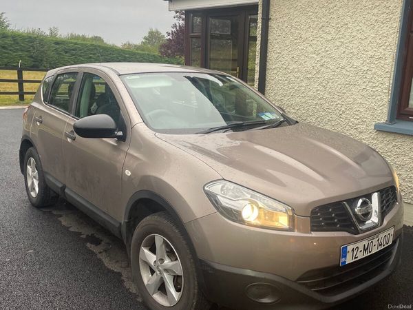 Nissan Qashqai Hatchback, Diesel, 2012, Brown