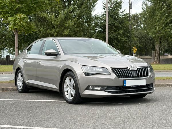 Skoda Superb Saloon, Diesel, 2019, Grey