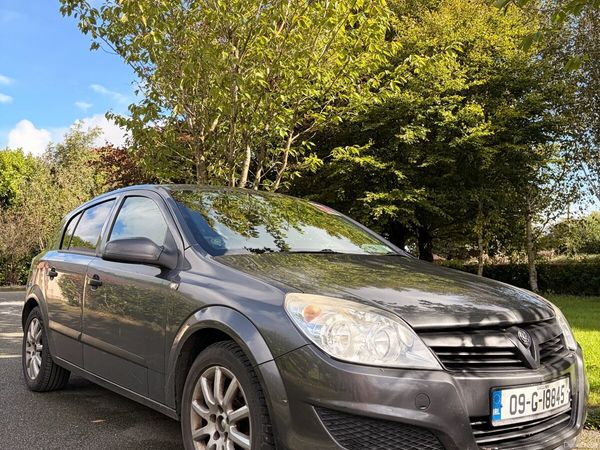 Vauxhall Astra Hatchback, Diesel, 2009, Grey