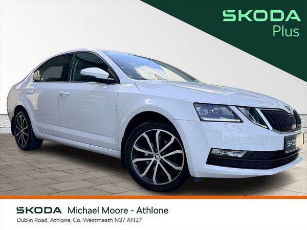 Skoda Octavia Saloon, Petrol, 2020, White