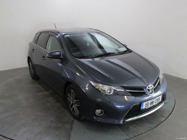 Toyota Auris Hatchback, Diesel, 2015, Blue