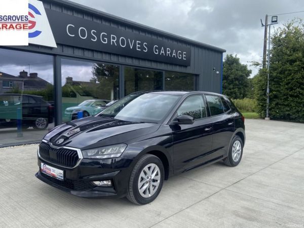 Skoda Fabia Hatchback, Petrol, 2025, Black