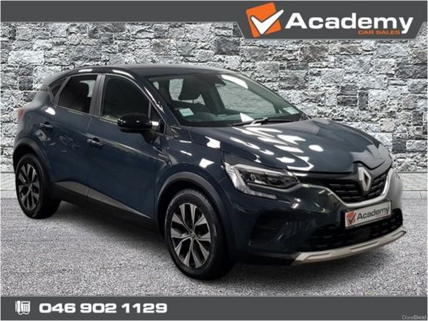 Renault Captur Hatchback, Petrol, 2023, Blue