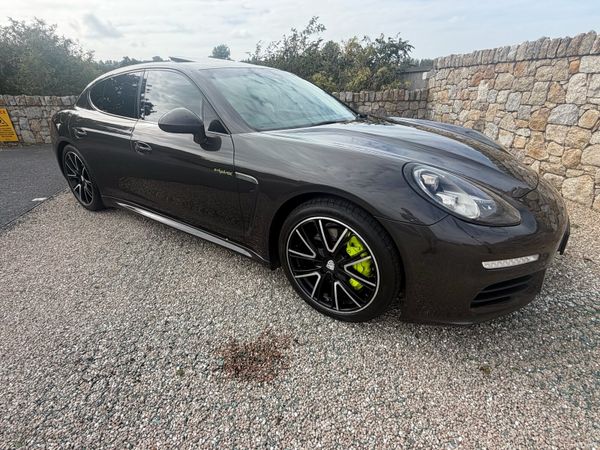 Porsche Panamera Hatchback, Petrol Plug-in Hybrid, 2014, Grey