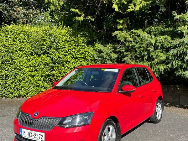 Skoda Fabia Hatchback, Petrol, 2015, Red