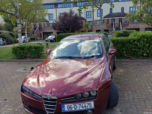 Alfa Romeo 159 Saloon, Petrol, 2006, Red