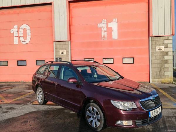 Skoda Superb Estate, Diesel, 2011, Red