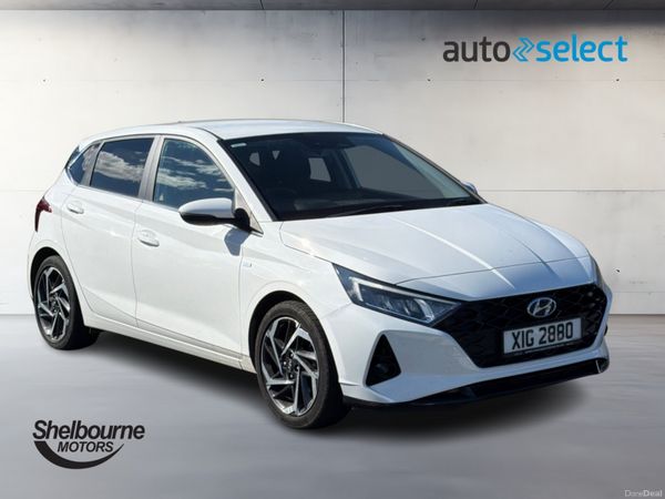 Hyundai i20 Hatchback, Petrol, 2023, White