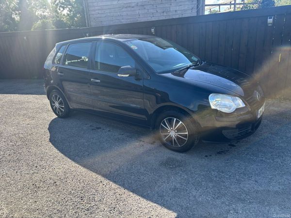 Volkswagen Polo Hatchback, Petrol, 2009, Black