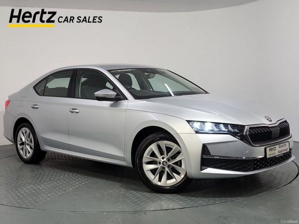 Skoda Octavia Hatchback, Diesel, 2025, Grey