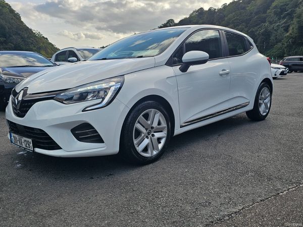Renault Clio Hatchback, Petrol, 2020, White