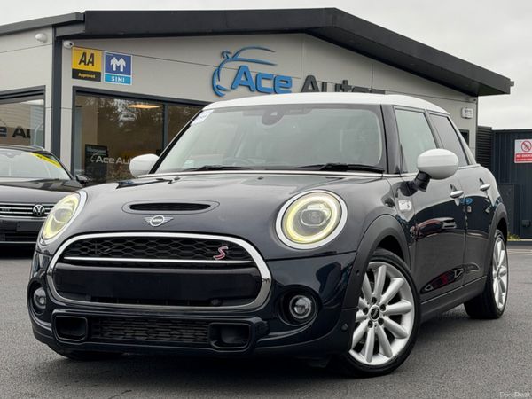 Mini Cooper Hatchback, Diesel, 2020, Black