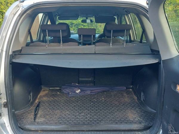 Toyota RAV4 SUV, Diesel, 2012, Silver