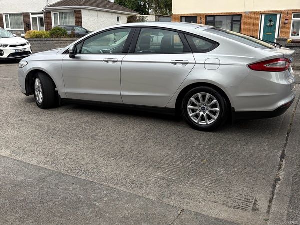Ford Mondeo Hatchback, Diesel, 2015, Silver