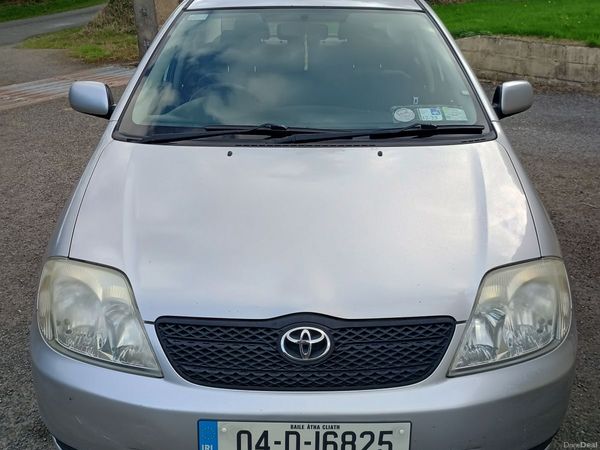 Toyota Corolla Saloon, Petrol, 2004, Silver