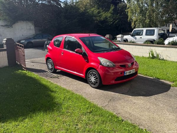 Toyota Aygo Hatchback, Petrol, 2007, Red