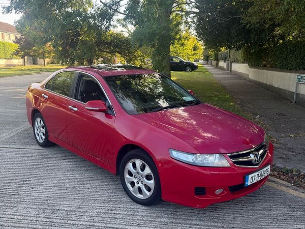 Honda Accord Saloon, Petrol, 2007, Red