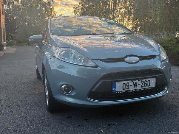 Ford Fiesta Hatchback, Petrol, 2009, Blue