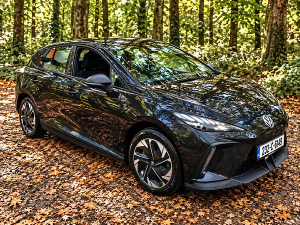 MG MG4 Hatchback, Electric, 2023, Black