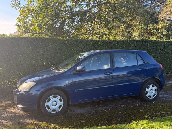 Toyota Corolla Hatchback, Petrol, 2003, Blue