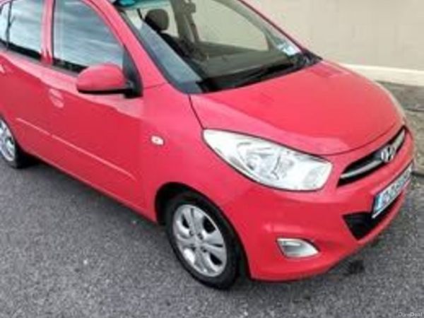 Hyundai i10 Hatchback, Petrol, 2012, Red