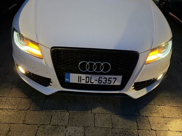 Audi A4 Saloon, Diesel, 2011, White