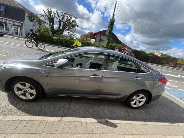 Hyundai i40 Saloon, Diesel, 2014, Silver