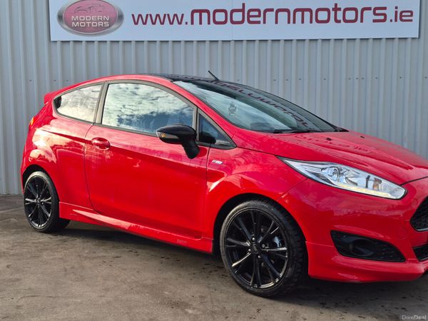 Ford Fiesta Hatchback, Petrol, 2016, Red