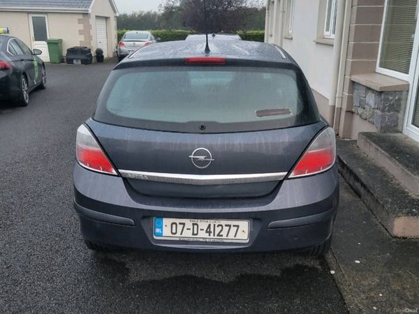 Opel Astra Hatchback, Petrol, 2007, Blue