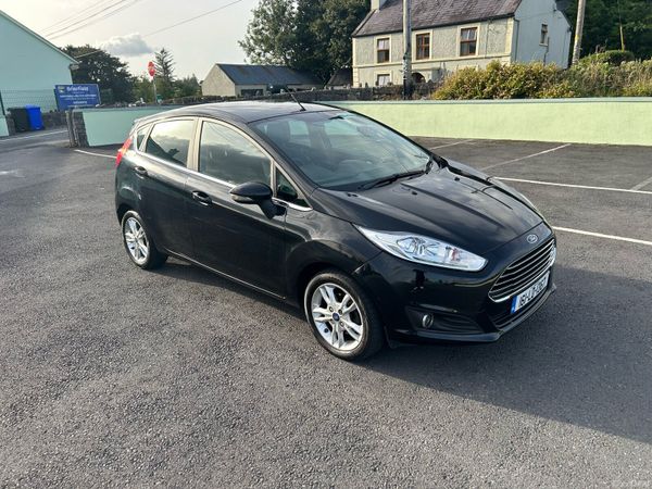 Ford Fiesta Hatchback, Petrol, 2016, Black